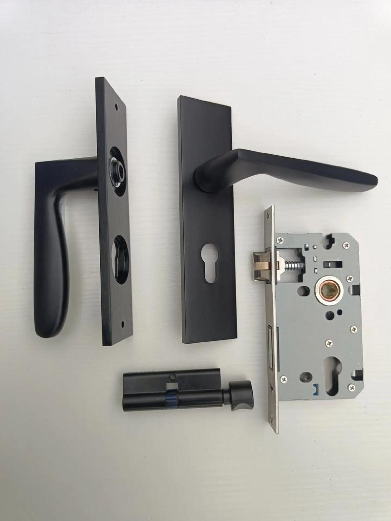 室內木門鎖選購指南 優質五金鎖具現場實拍與全國發貨服務